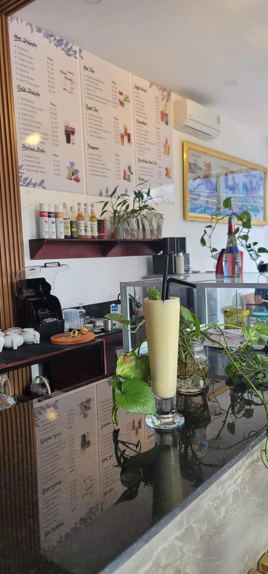贡布 帕克旅舍及酒吧旅舍 外观 照片